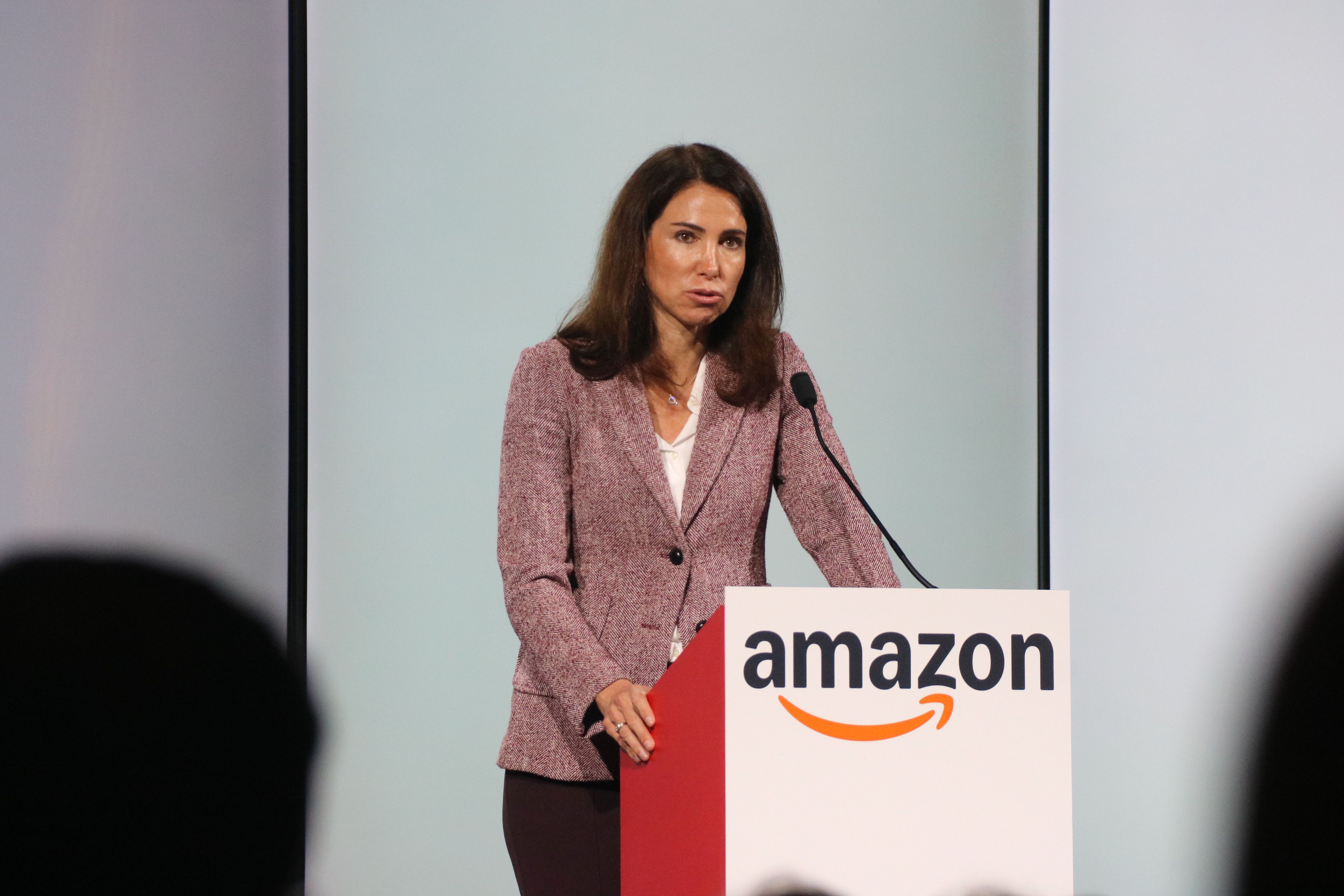 La directora general d'Amazon a Espanya i Portugal, Ruth Díaz, durant l'acte 'Amazon i Catalunya: innovació, talent i futur compartit' | Maria Asmarat (ACN)