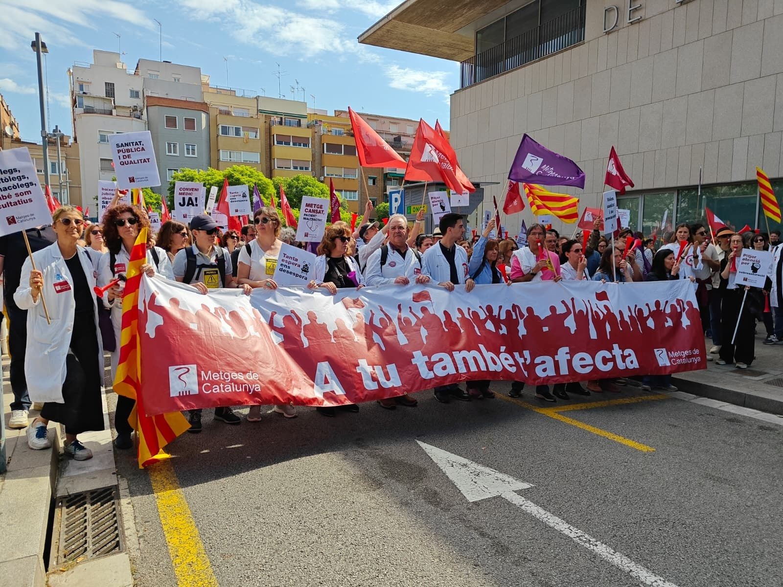 La vaga de Metges de Catalunya d'aquest dilluns 27 d'abril | Europa Press
