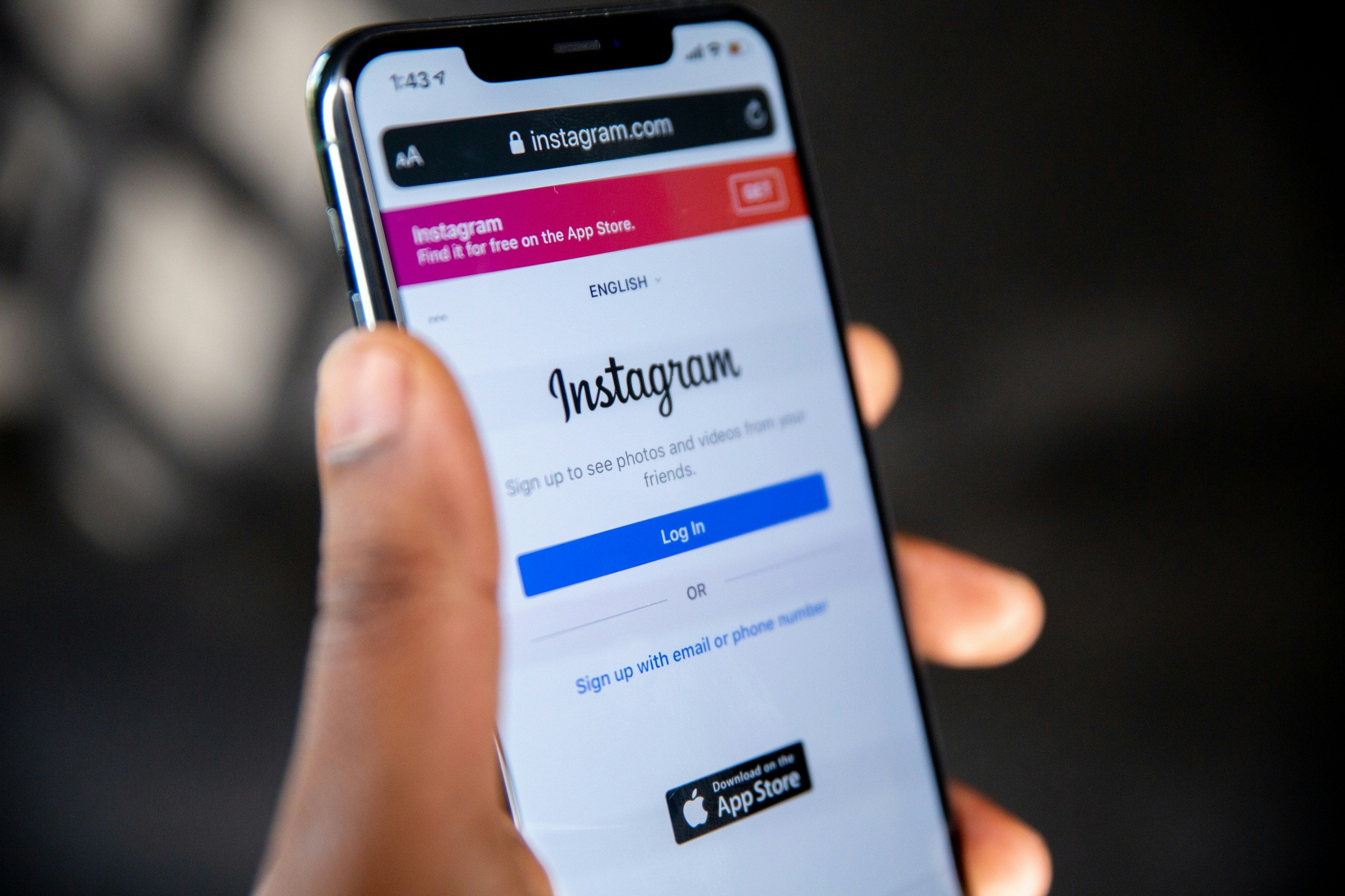 Instagram és la principal xarxa social dels creadors catalans, amb el 55% de les publicacions i el 69% de les visualitzacions | Solen Feyissa (Unsplash)