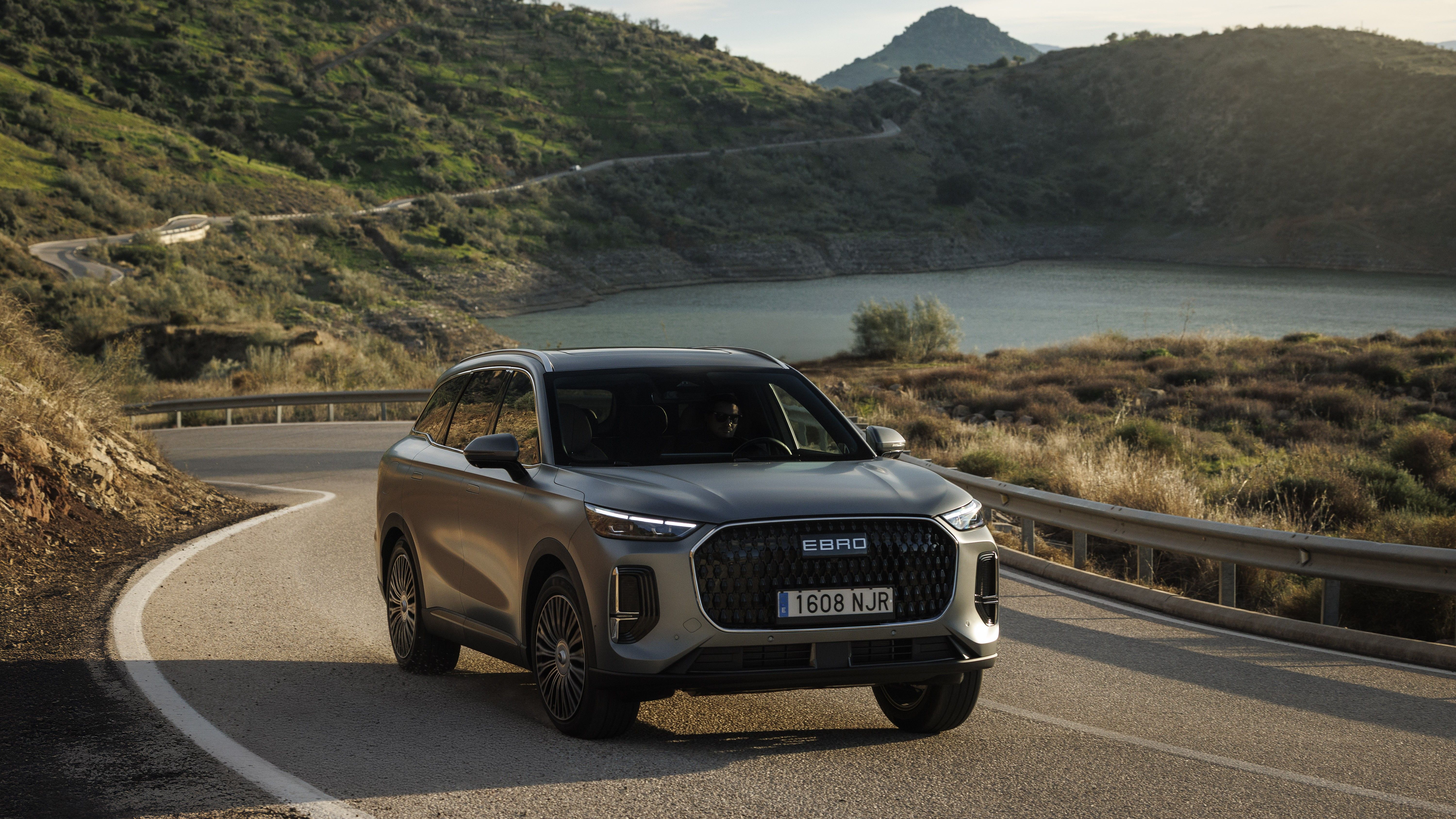 Un model d'Ebro s900, un dels automòbils més recents de la companyia | Cedida