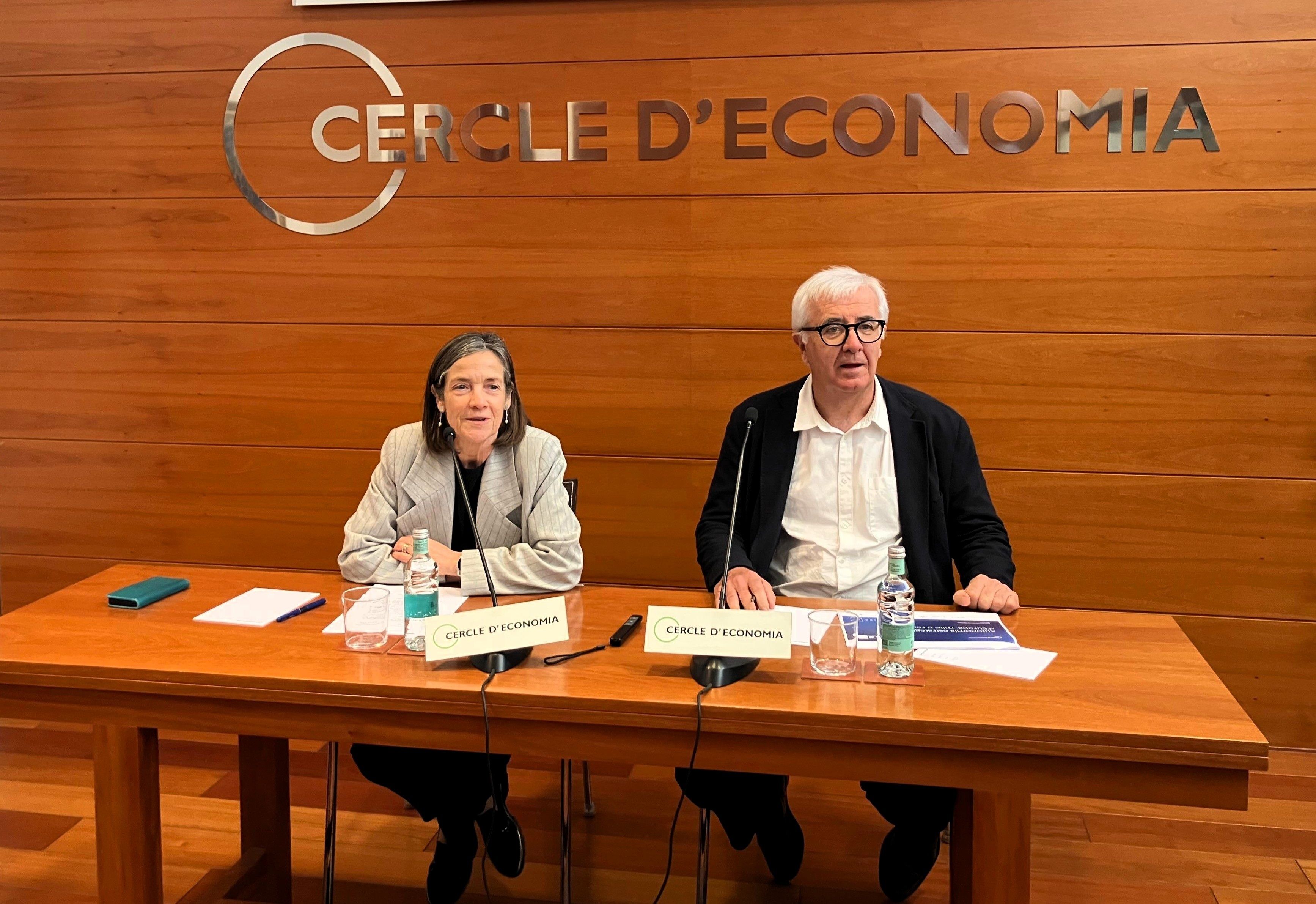 La presidenta del Cercle, Teresa Garcia Milà, i el director general, Miquel Nadal | Europa Press