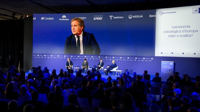 Tots tres presidents s'han reunit a la taula rodona 'Espanya, territori i lideratge: la visió dels presidents autonòmics' | Cedida Tots tres presidents s'han reunit a la taula rodona 'Espanya, territori i lideratge: la visió dels presidents autonòmics' | Cedida