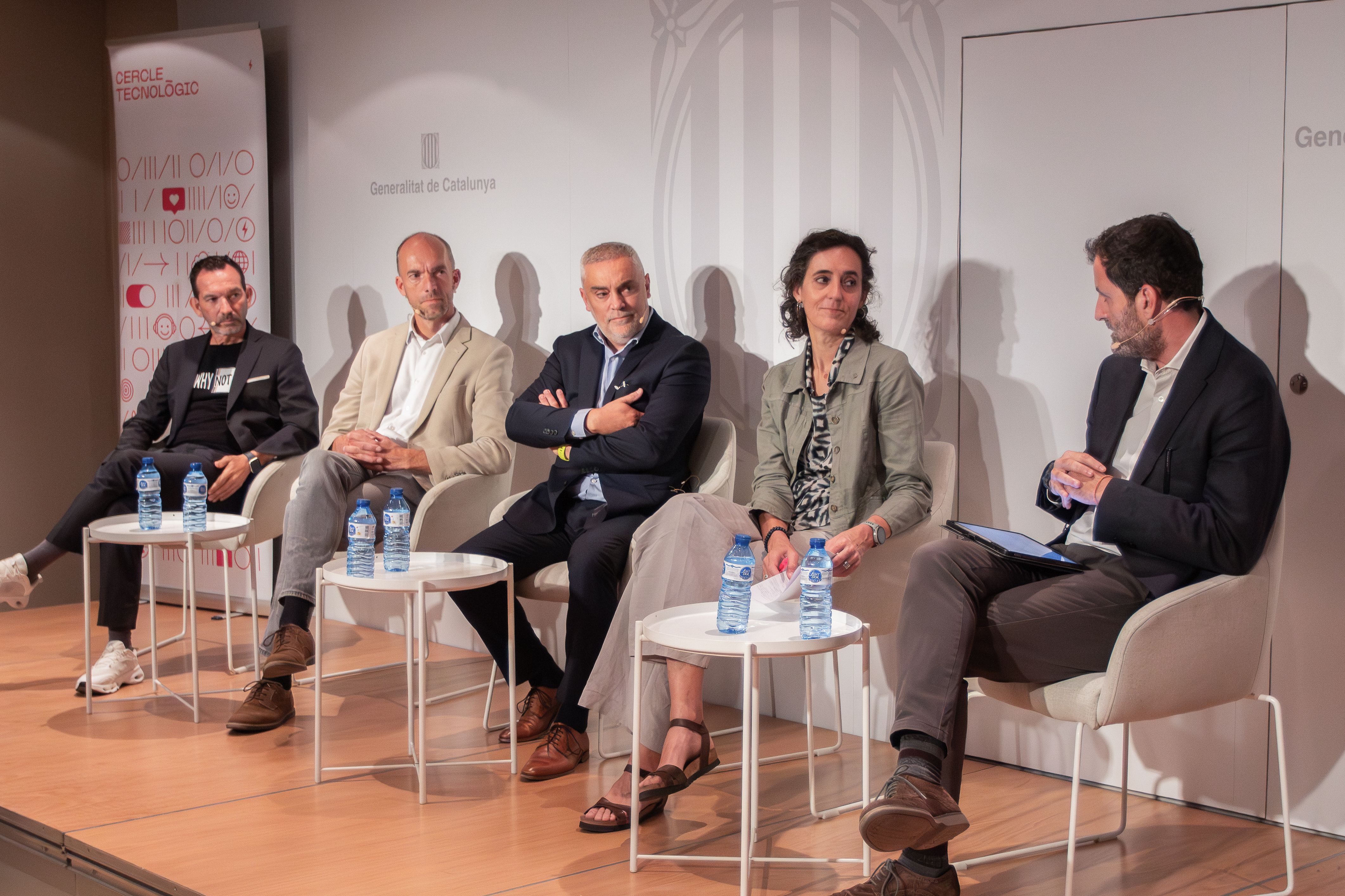 Joan Planella (Oracle), Christian Schmidt (Colt), Benjamí Rovira (Oxigen), Cristina Camillo (Govern) i Xavier Sellarès (Cercle Tecnològic) | Cedida