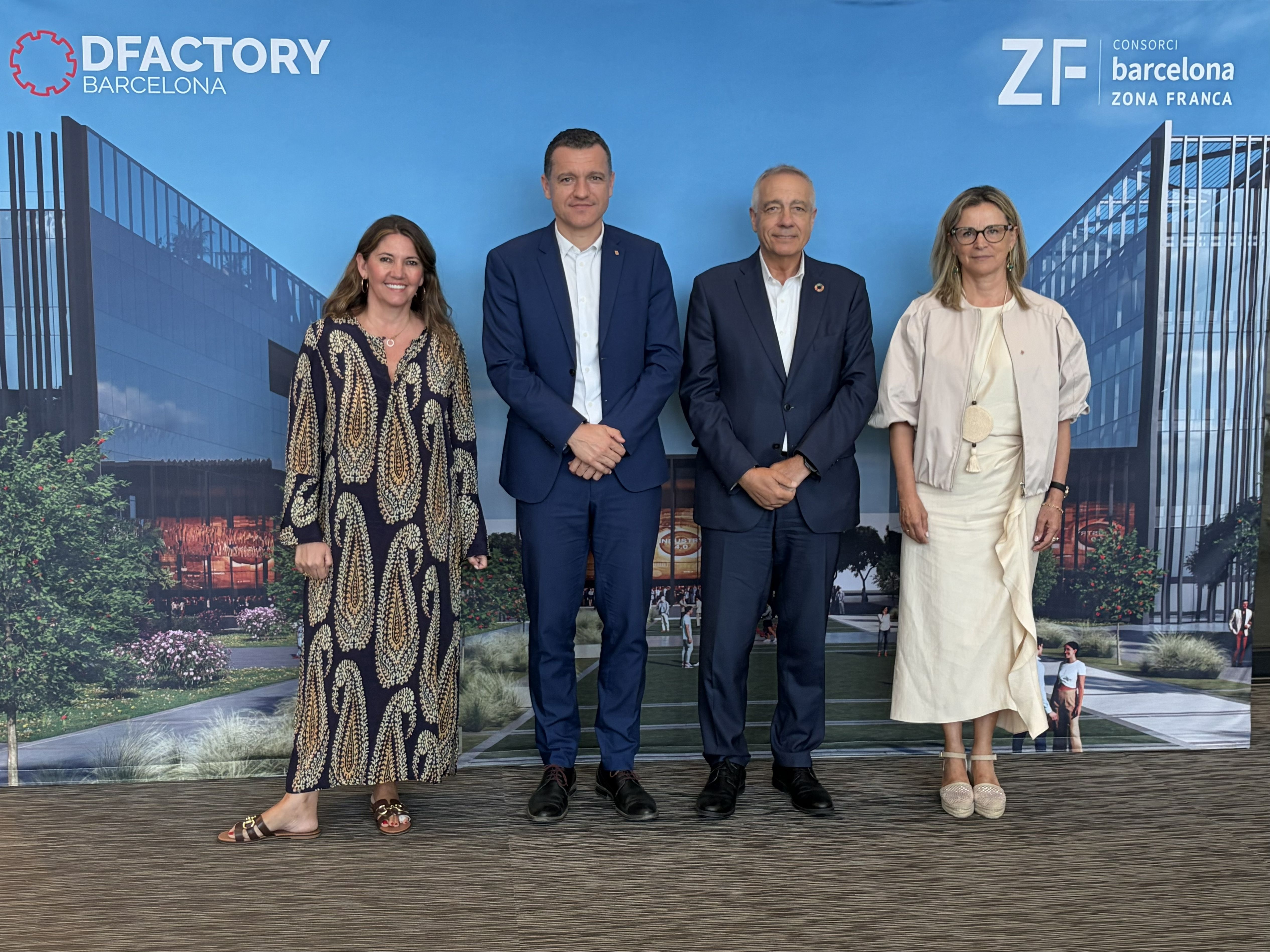 La secretària d'Alimentació, Rosa Cubel, i el conseller d'Agricultura, Òscar Ordeig, amb el president executiu del CZFB, Pere Navarro, i la directora general del CZFB, Blanca Sorigué | Cedida