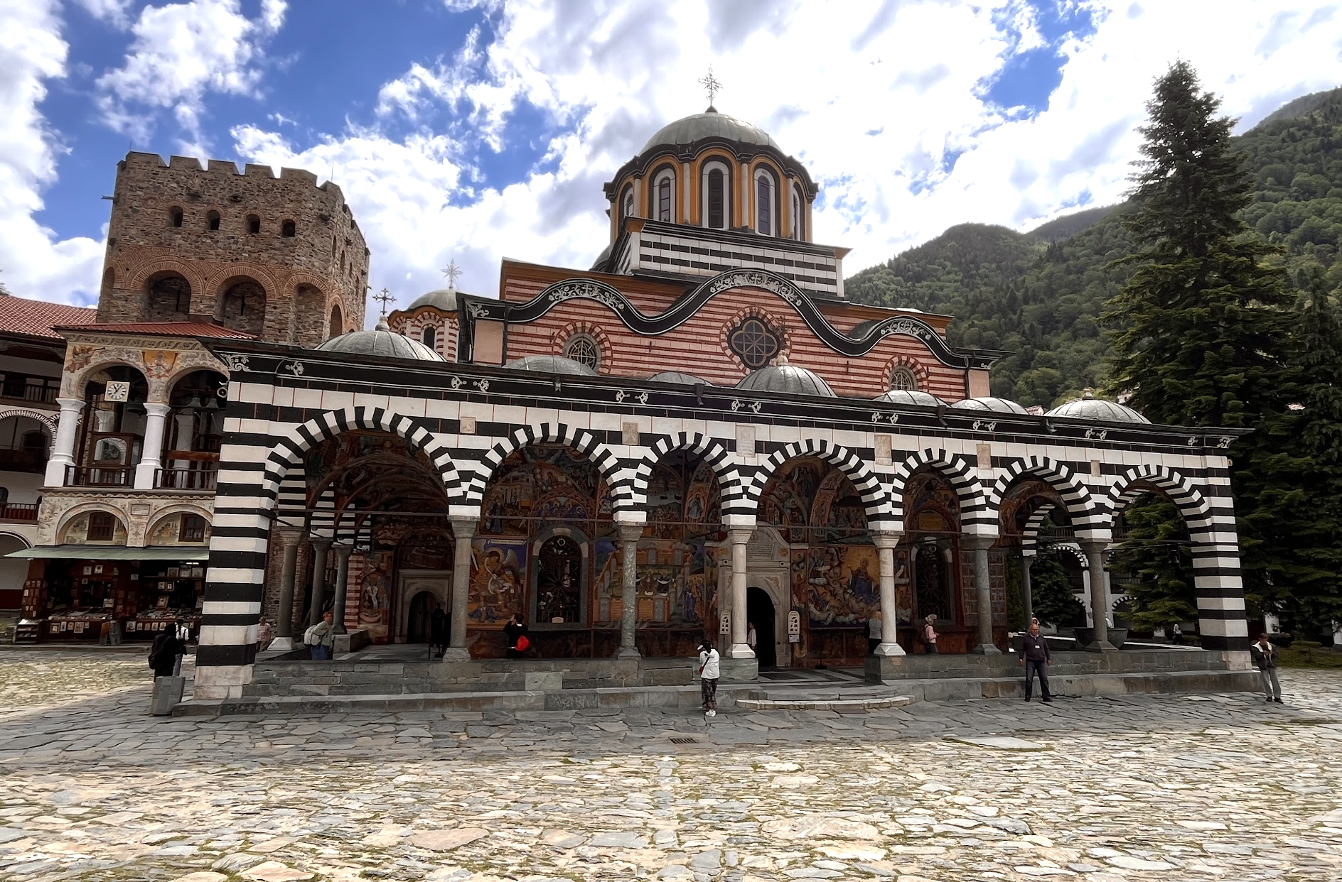 El Monasterio de Rila, en Bulgaria | Ariadna Romans