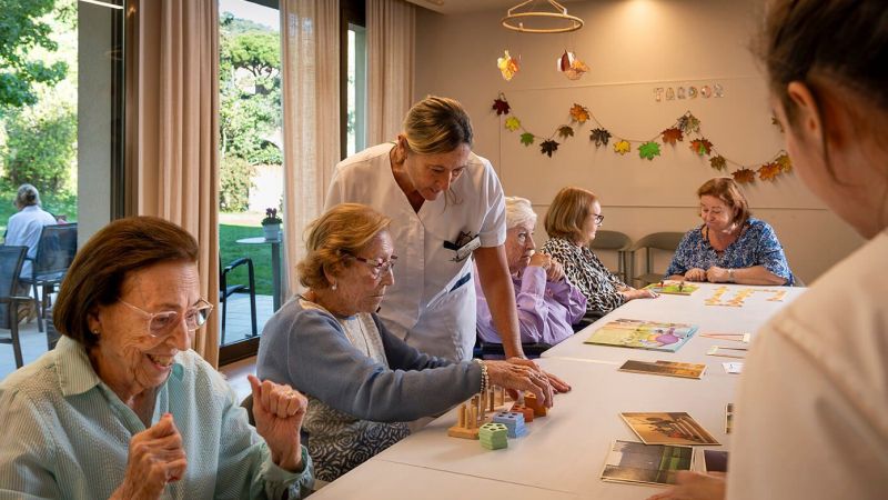 Una tarda de jocs a la Residència Mas d'Anglí, a Barcelona | Grup Atlàntida Una tarda de jocs a la Residència Mas d'Anglí, a Barcelona | Grup Atlàntida
