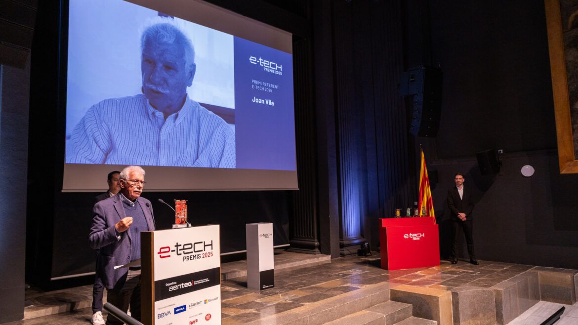 Joan Vila, exconseller delegat de LC Paper, guardonat a la passada edició dels 'Premis E-Tech' | Premis E-Tech