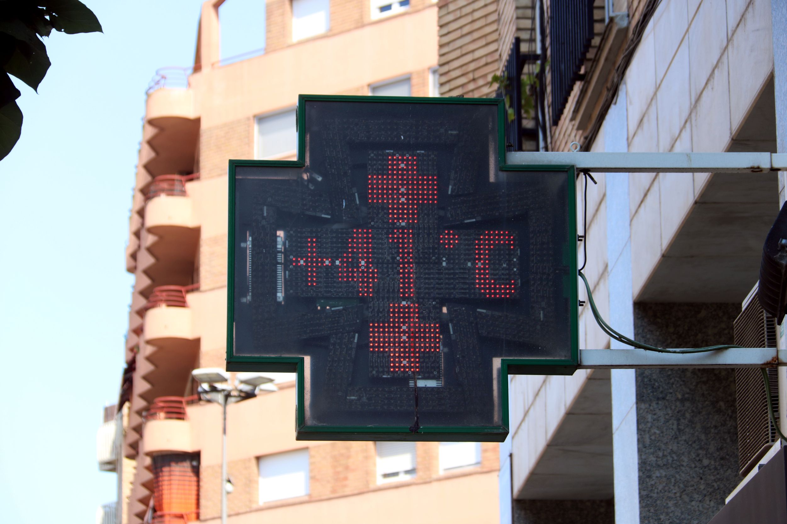 Un termómetro de calle marca 41 grados en Lleida en plena ola de calor | Roger Segura (ACN) Un termómetro de calle marca 41 grados en Lleida en plena ola de calor | Roger Segura (ACN)