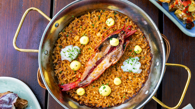 La carta de la Verbena incluye platos para compartir, ensaladas, focaccias, bocadillos, arroces, pescados y carnes | Cedida La carta de la Verbena incluye platos para compartir, ensaladas, focaccias, bocadillos, arroces, pescados y carnes | Cedida