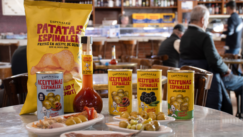 Patates xips, salsa i olives, entre alguns dels productes més reconeguts d'Espinaler | Cedida Patates xips, salsa i olives, entre alguns dels productes més reconeguts d'Espinaler | Cedida