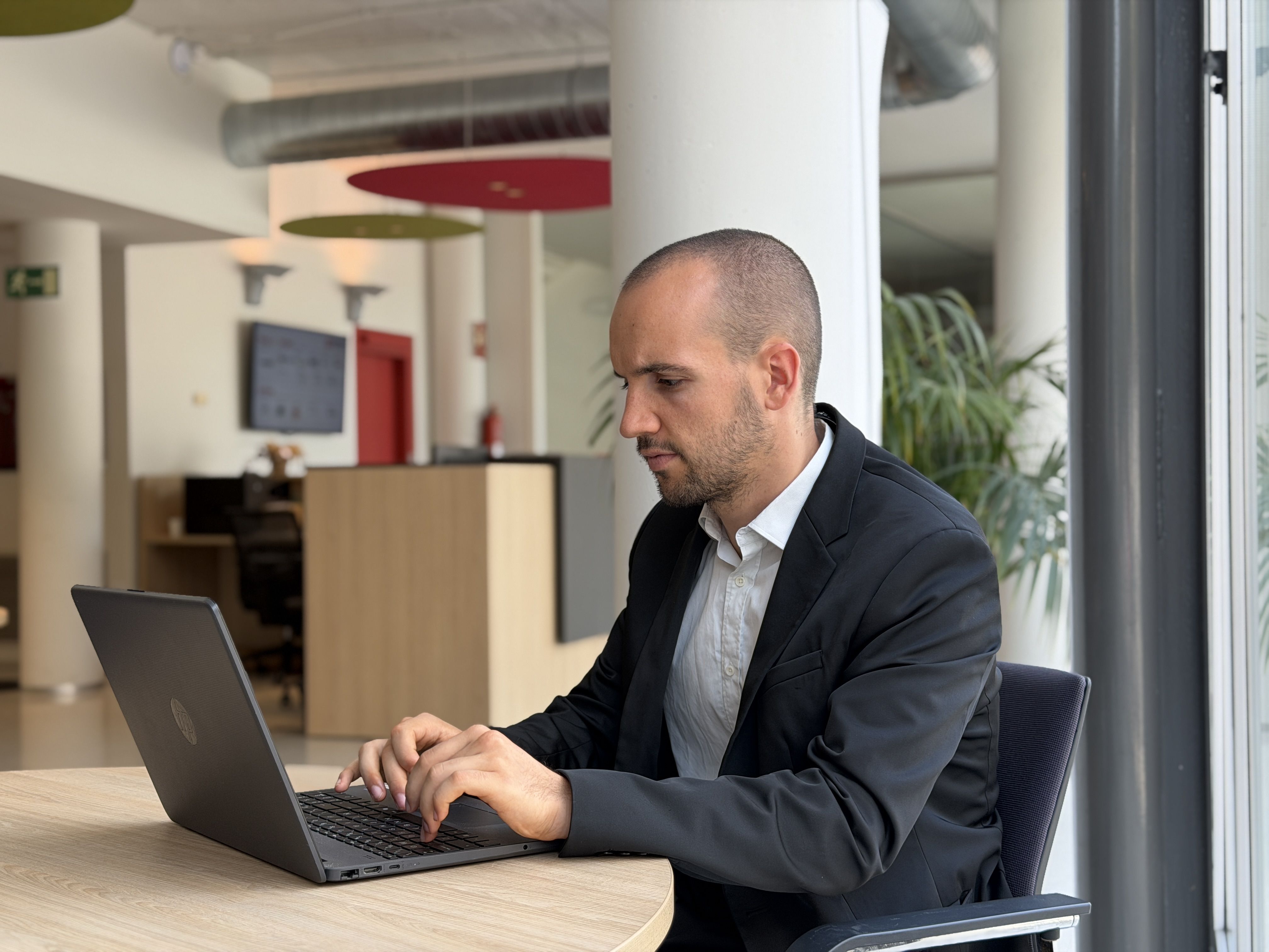 Evan Vallejo, consultor de finançament corporatiu i subvencions de la Cambra de Comerç de Terrassa | Cedida Evan Vallejo, consultor de finançament corporatiu i subvencions de la Cambra de Comerç de Terrassa | Cedida