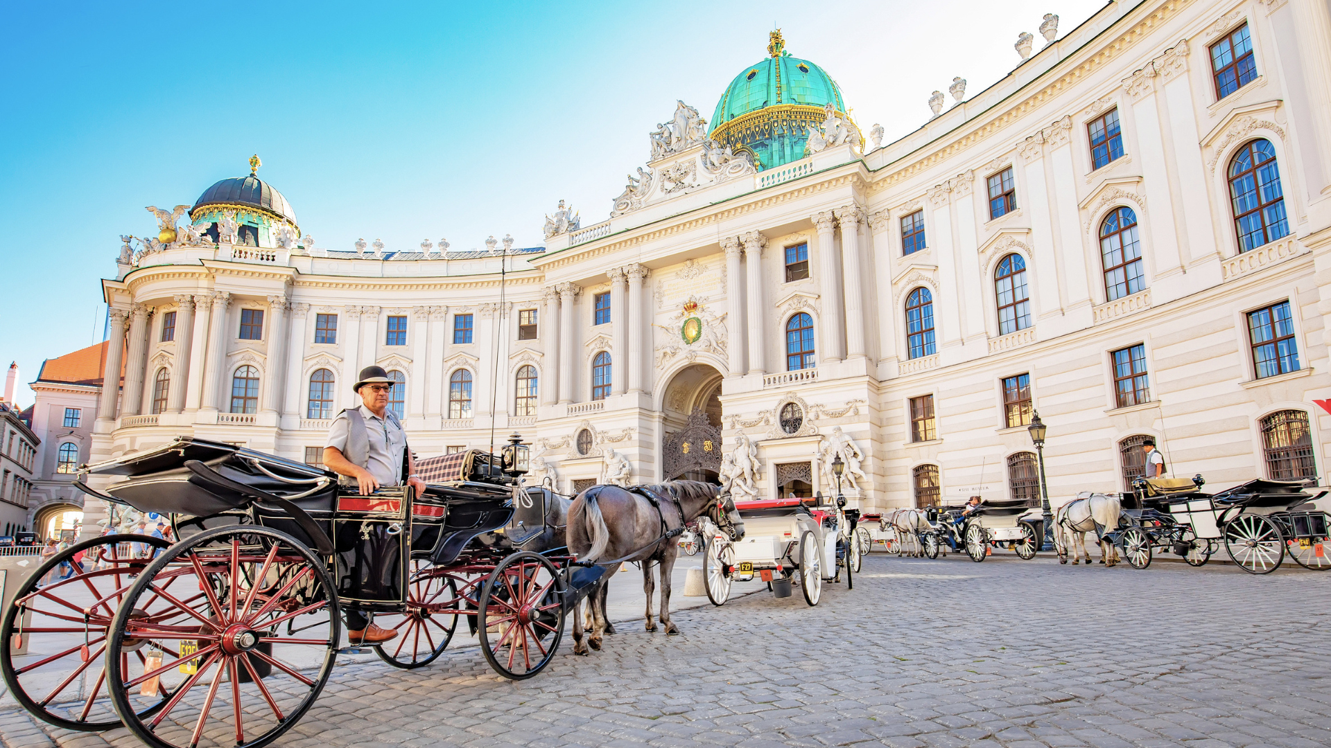 El palau imperial de Hofburg, a Viena | iStock