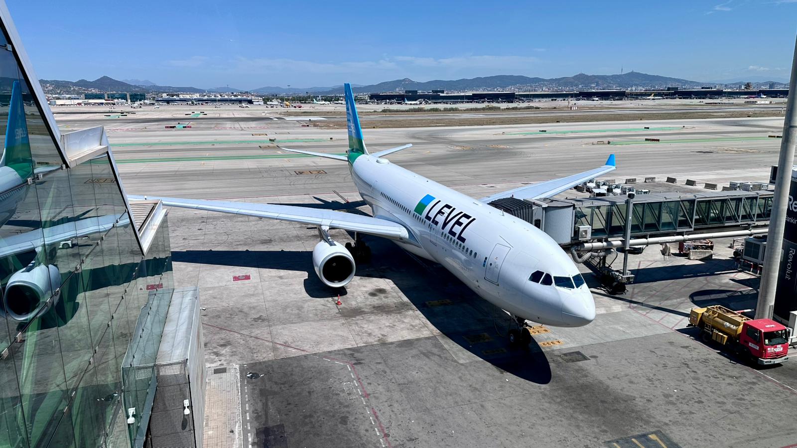 Un avión de Level en el aeropuerto del Prat | Cedida por Level