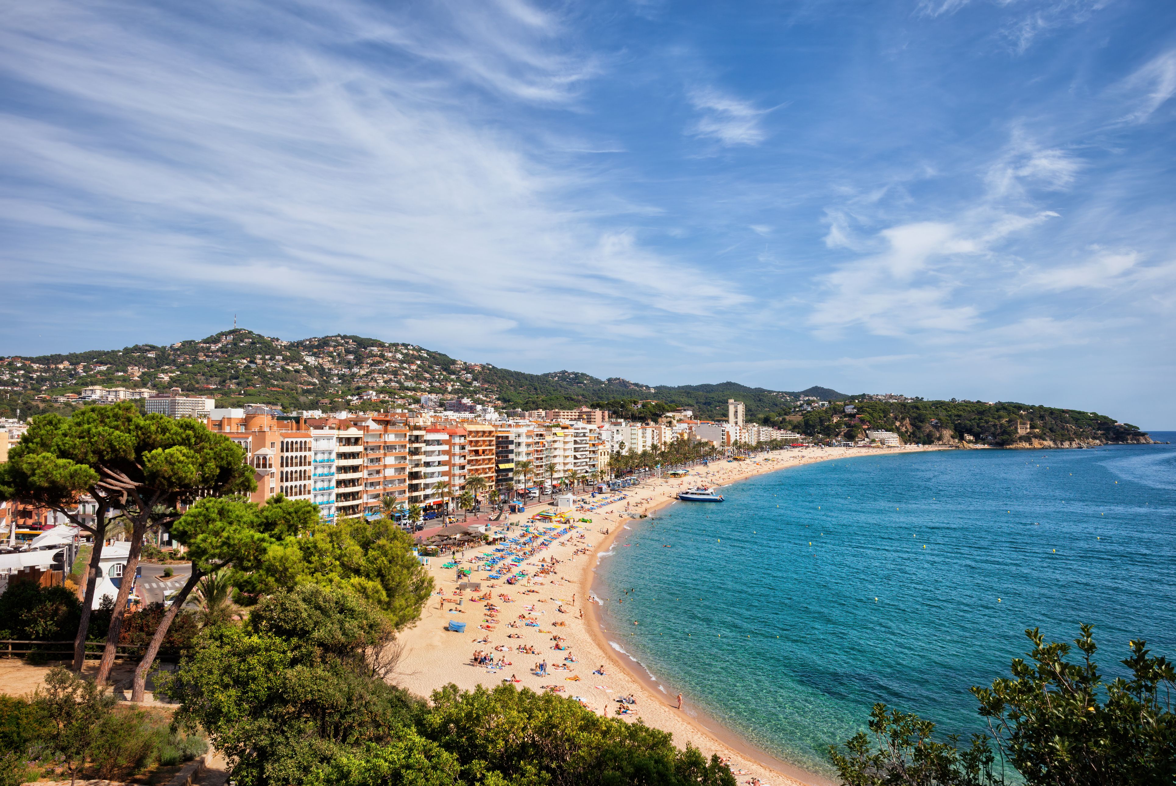 La primera línia de la platja de Lloret de Mar | iStock