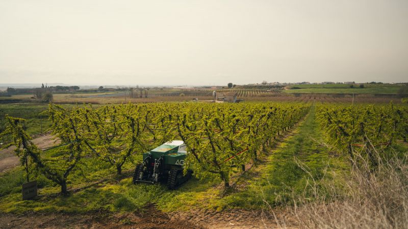 La carrosseria d'AG-X ha estat dissenyada perquè les branques interfereixin el mínim possible amb el vehicle | Cedida La carrosseria d'AG-X ha estat dissenyada perquè les branques interfereixin el mínim possible amb el vehicle | Cedida