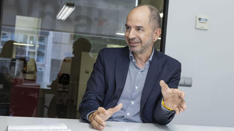 Homedes: "Hi ha una disfunció territorial enorme. La gent ve a treballar on hi ha feina, i ve aquí perquè és on hi ha economia i transport" | Marc Llibre Roig Homedes: "Hi ha una disfunció territorial enorme. La gent ve a treballar on hi ha feina, i ve aquí perquè és on hi ha economia i transport" | Marc Llibre Roig