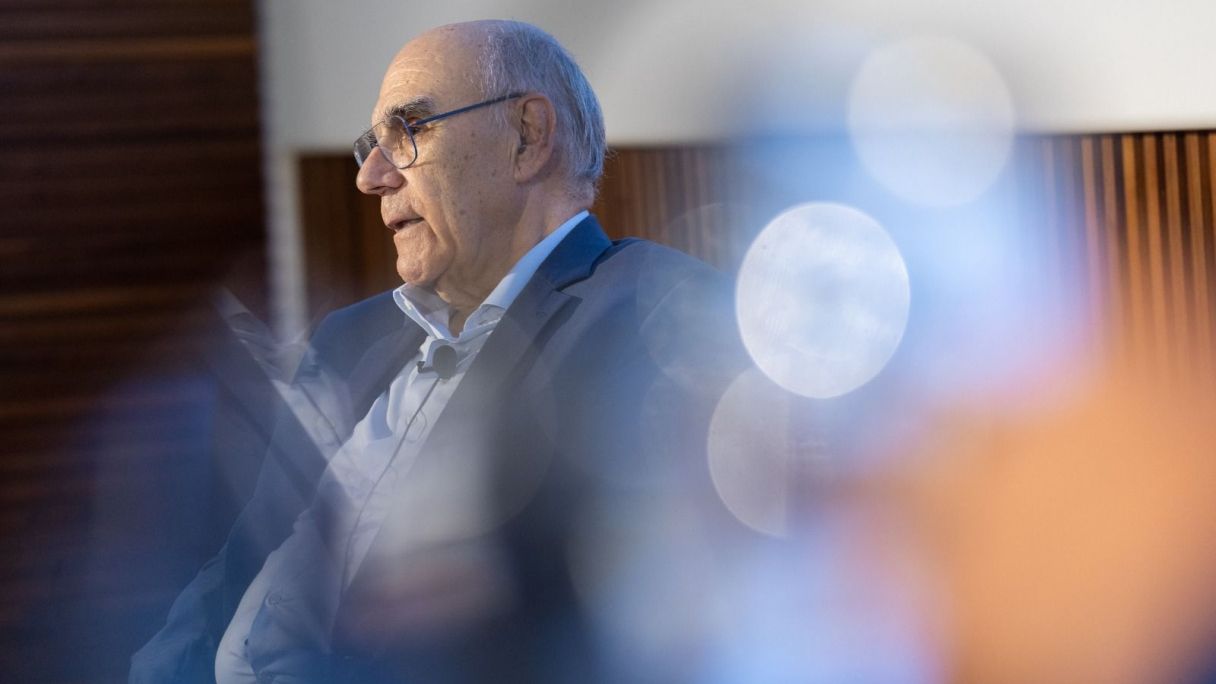 El president de Saba Infraestructures, Salvador Alemany, durant l'exposició del seu model de peatges al Col·legi d'Economistes de Catalunya | Cedida El president de Saba Infraestructures, Salvador Alemany, durant l'exposició del seu model de peatges al Col·legi d'Economistes de Catalunya | Cedida