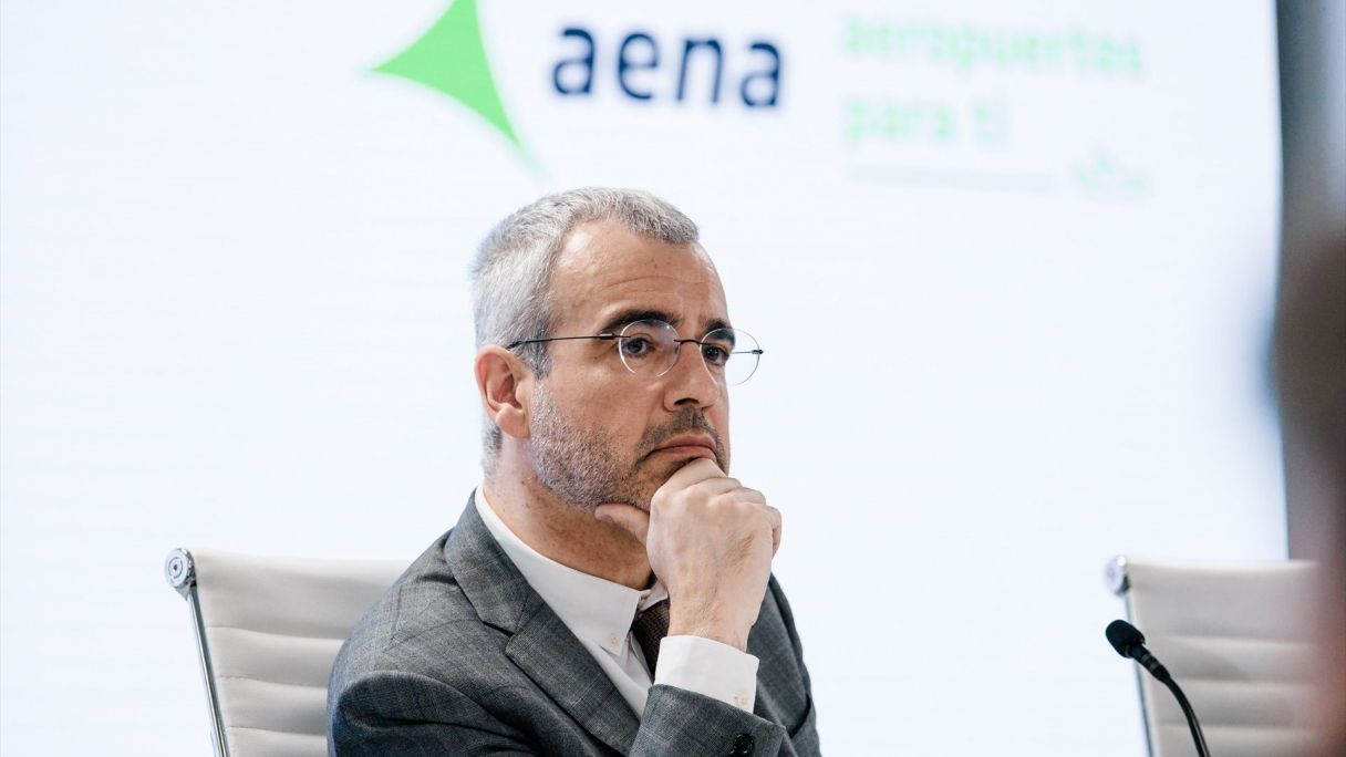 El president i conseller delegat d'Aena, Maurici Lucena, durant la presentació als mitjans de comunicació de la proposta de document de regulació aeroportuària (DORA) corresponent al període 2027-2031 | Carlos Luján (Europa Press) El president i conseller delegat d'Aena, Maurici Lucena, durant la presentació als mitjans de comunicació de la proposta de document de regulació aeroportuària (DORA) corresponent al període 2027-2031 | Carlos Luján (Europa Press)