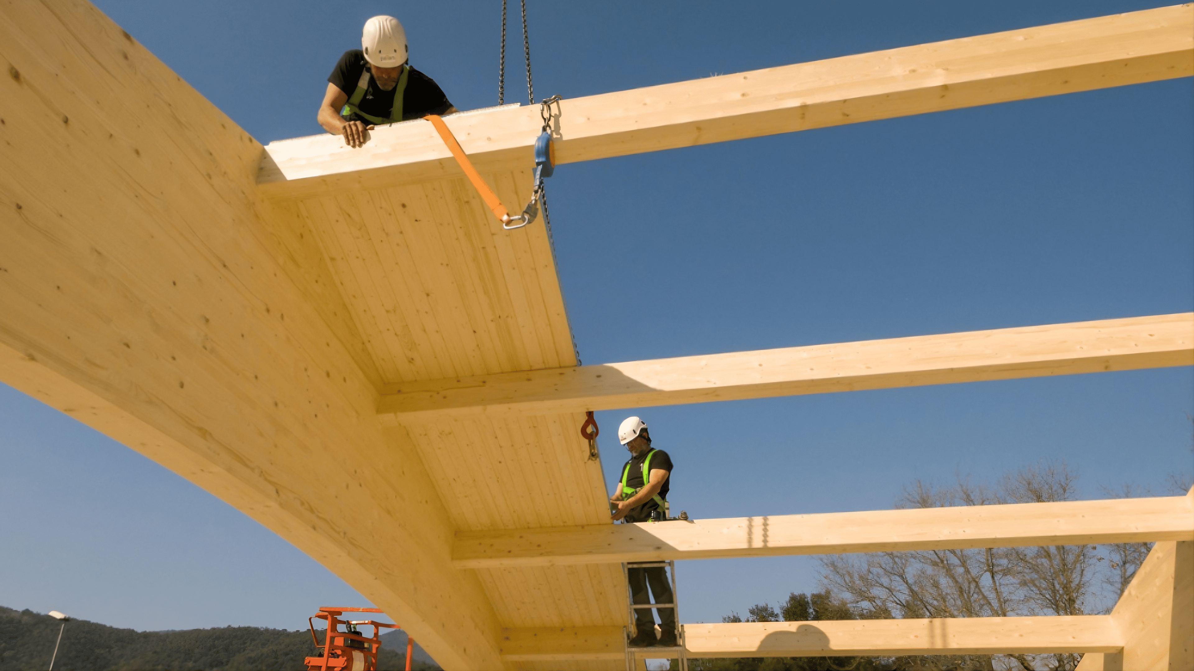 L'equip de Pallars Fustes dona forma a un projecte | Cedida