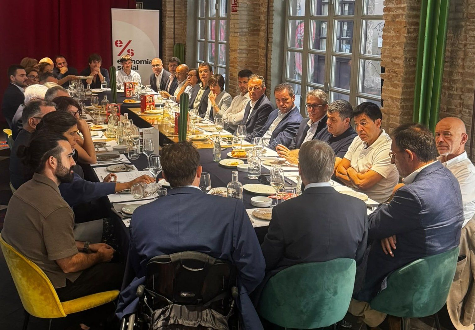 Dinar a La Pau de les vint empreses cooperatives de Catalunya amb un volum de negoci de més de 60 milions d'euros | @davidbonvehi (X)