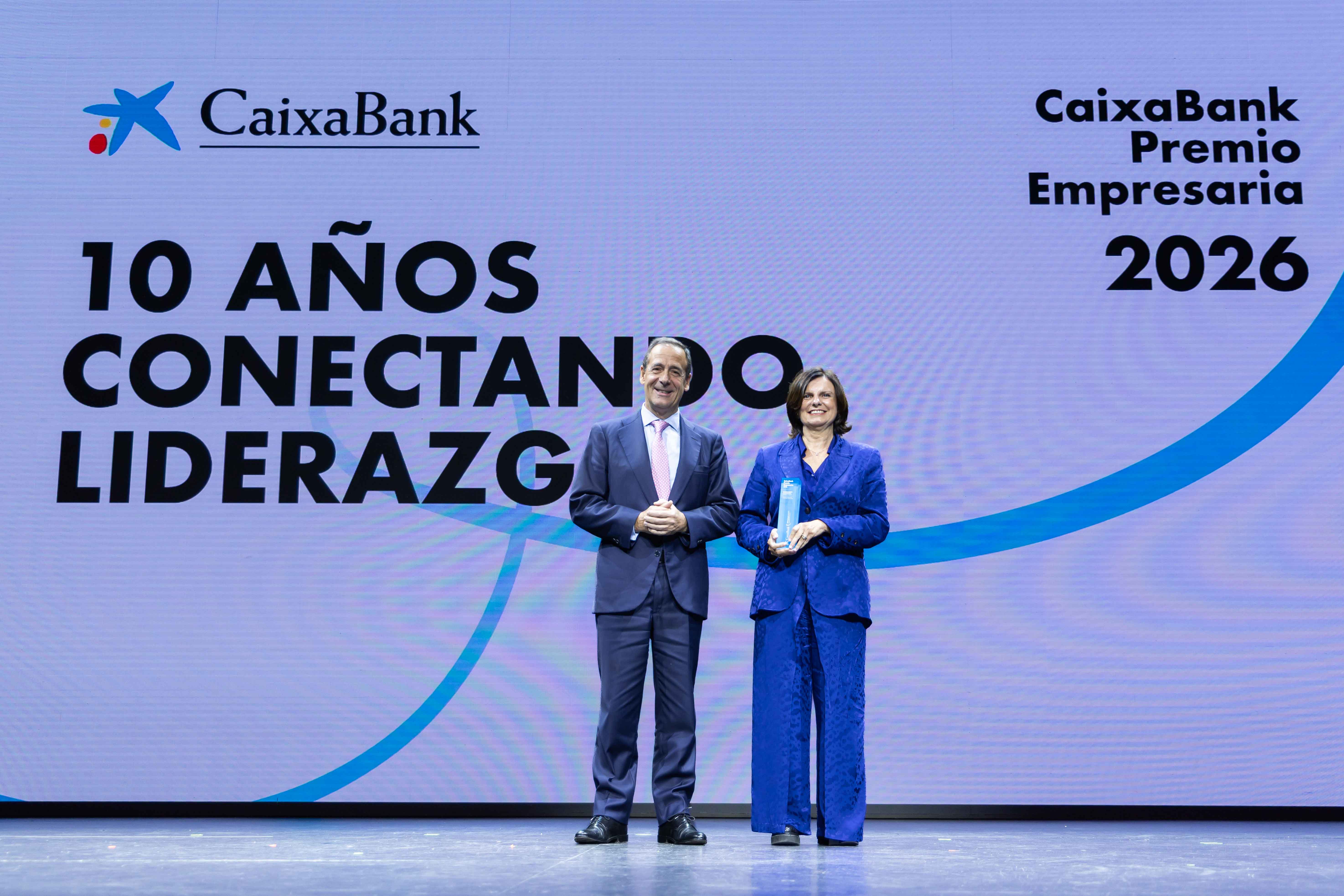 Gonzalo Gortázar, conseller delegat de CaixaBank, i Myriam Gimeno, CEO de Nealis | Cedida