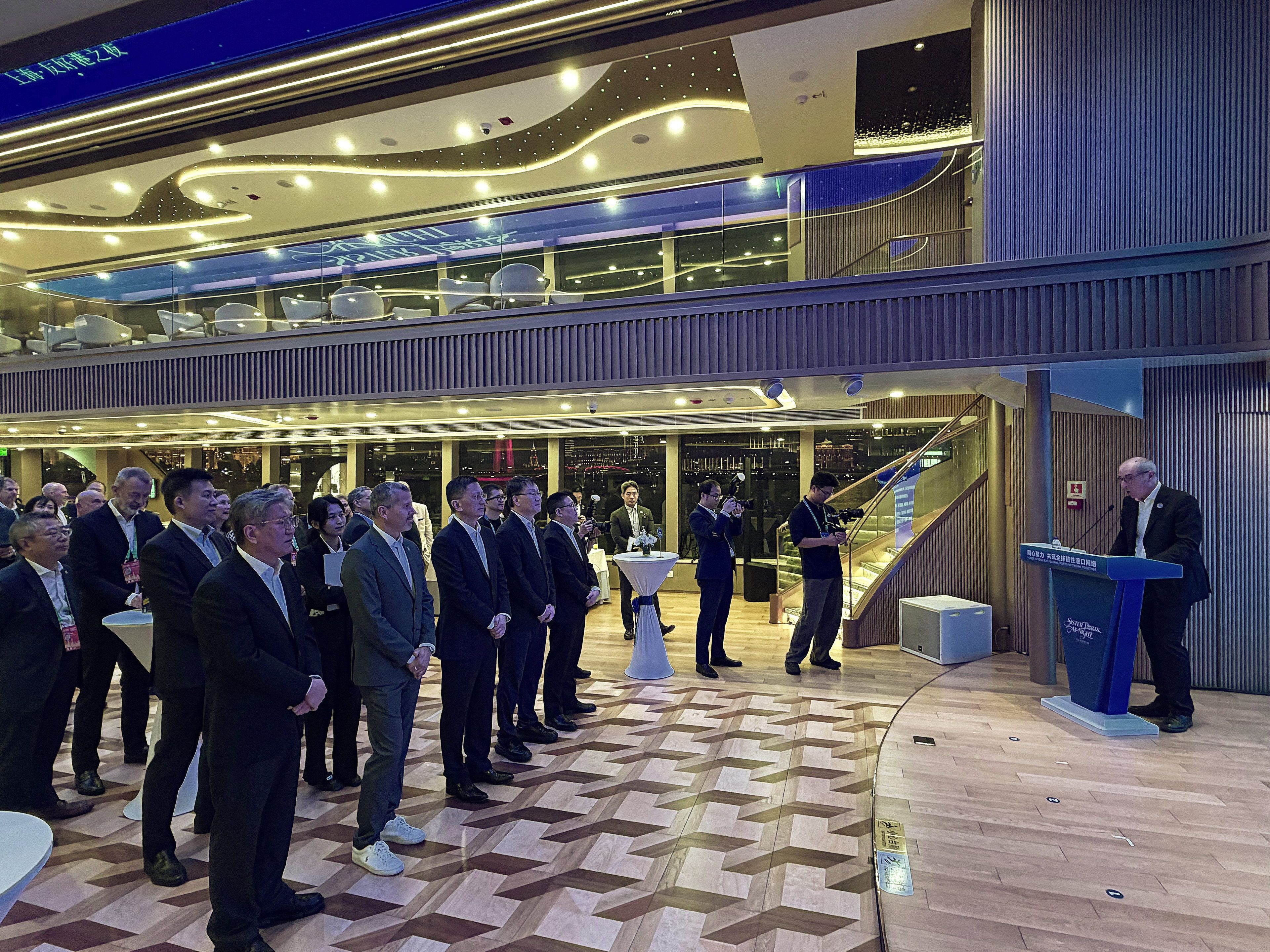 Intervenció del president del Port de Barcelona, José Alberto Carbonell, durant la seva intervenció en la North Bund Fòrum en Shanghái | Europa Press