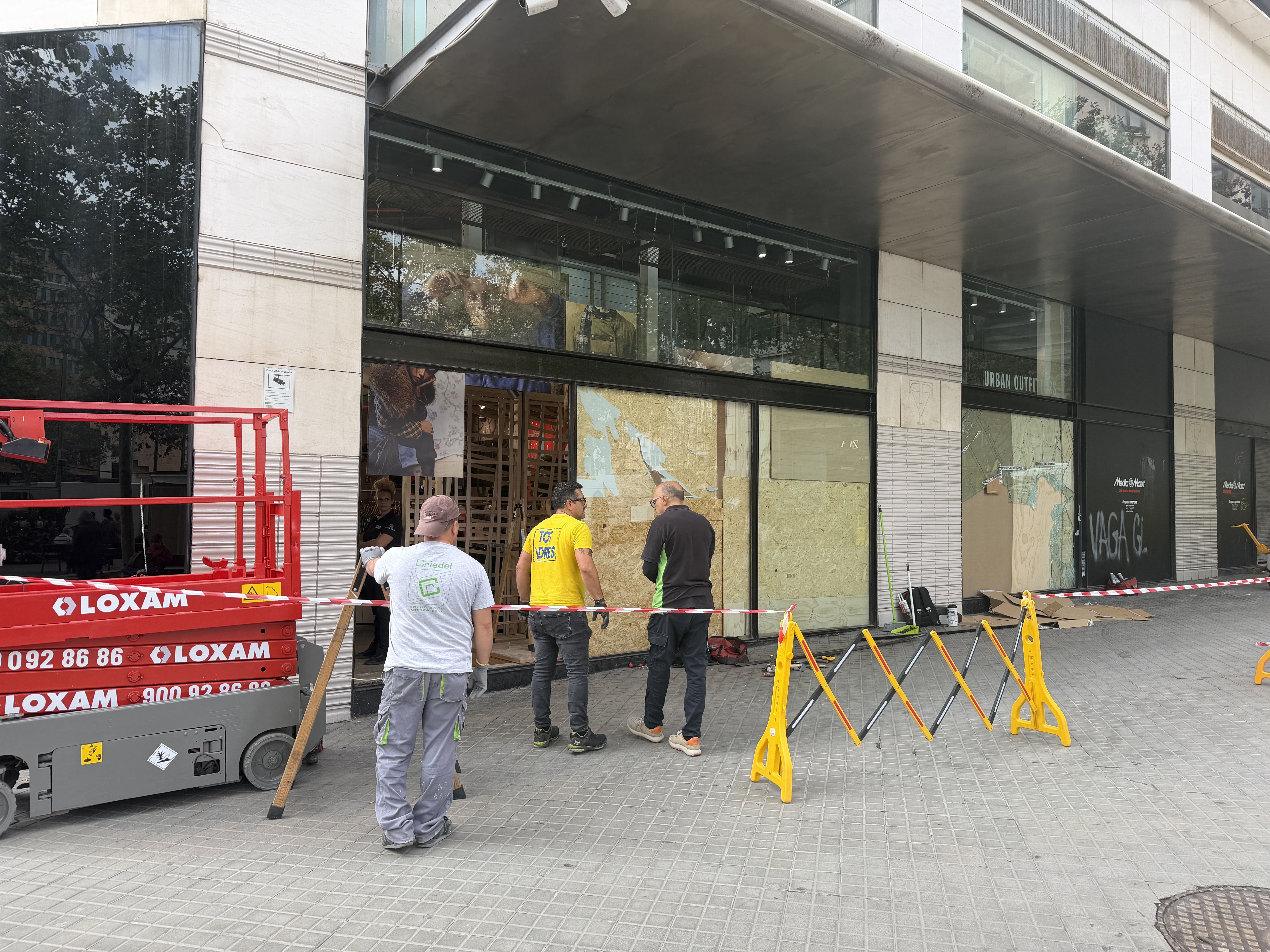 Un comerç de Barcelona afectat pel saqueig de dissabte | ACN