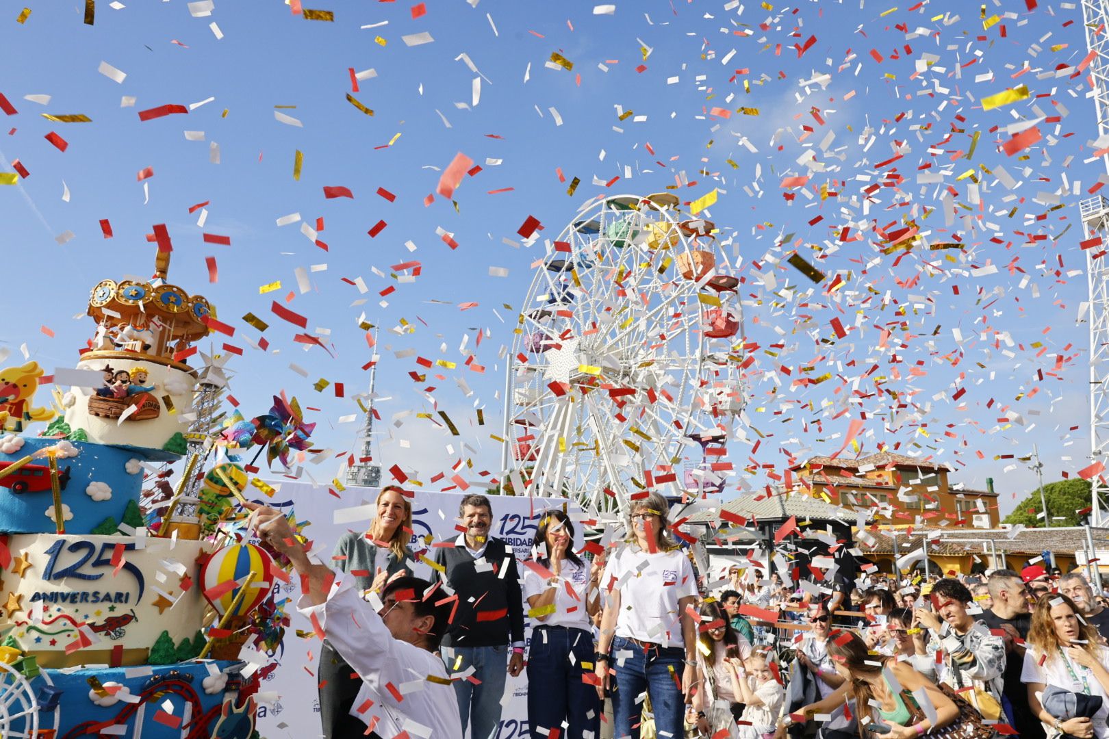 La festa de celebració del 125è aniversari del Tibidabo va aplegar 2.500 persones | Cedida