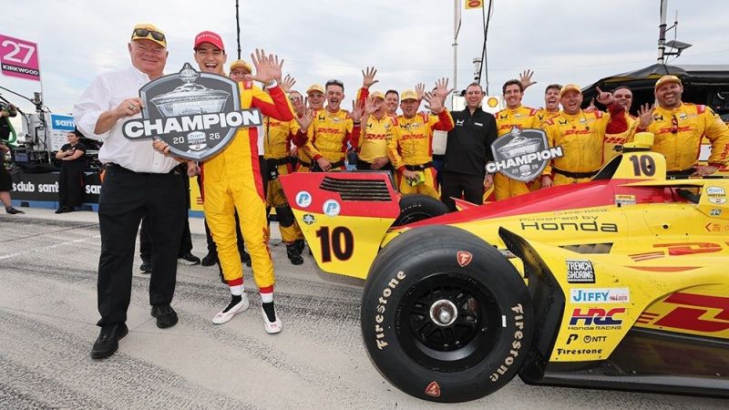 El català Àlex Palou celebra el cinquè títol de les IndyCar Series | Chris Owens El català Àlex Palou celebra el cinquè títol de les IndyCar Series | Chris Owens