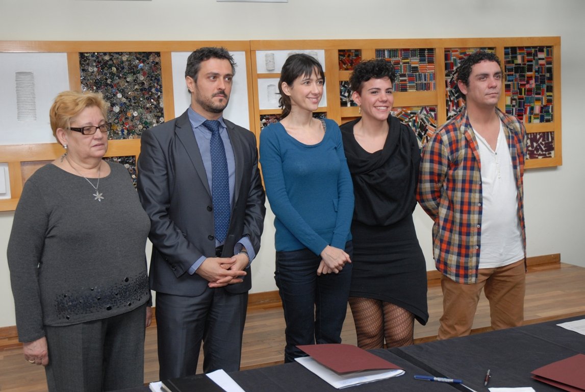 Signatura del conveni a Santa Coloma