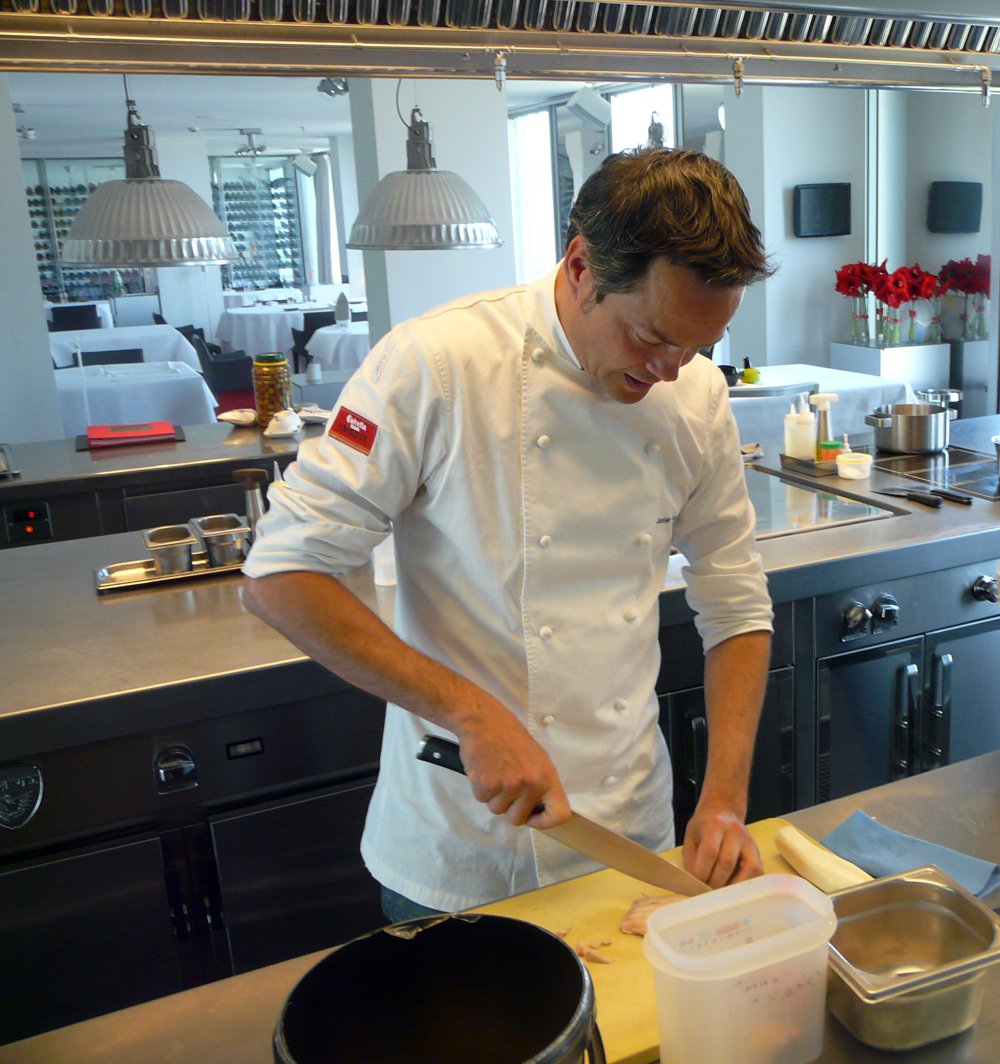 Javier Torres, a la cocina del Dos Cielos Javier Torres, a la cocina del Dos Cielos