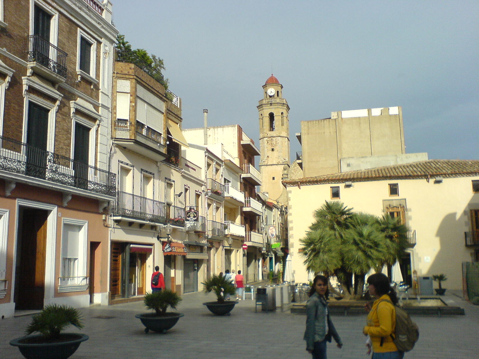 L'Ajuntament de Calella ha elaborat un cens dels locals comercials L'Ajuntament de Calella ha elaborat un cens dels locals comercials