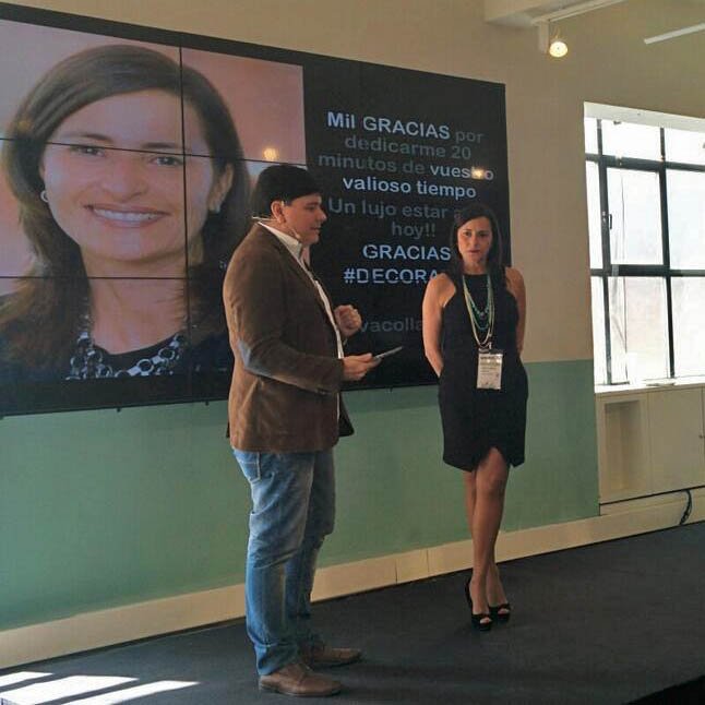 Eva Collado en la presentación de su ponencia