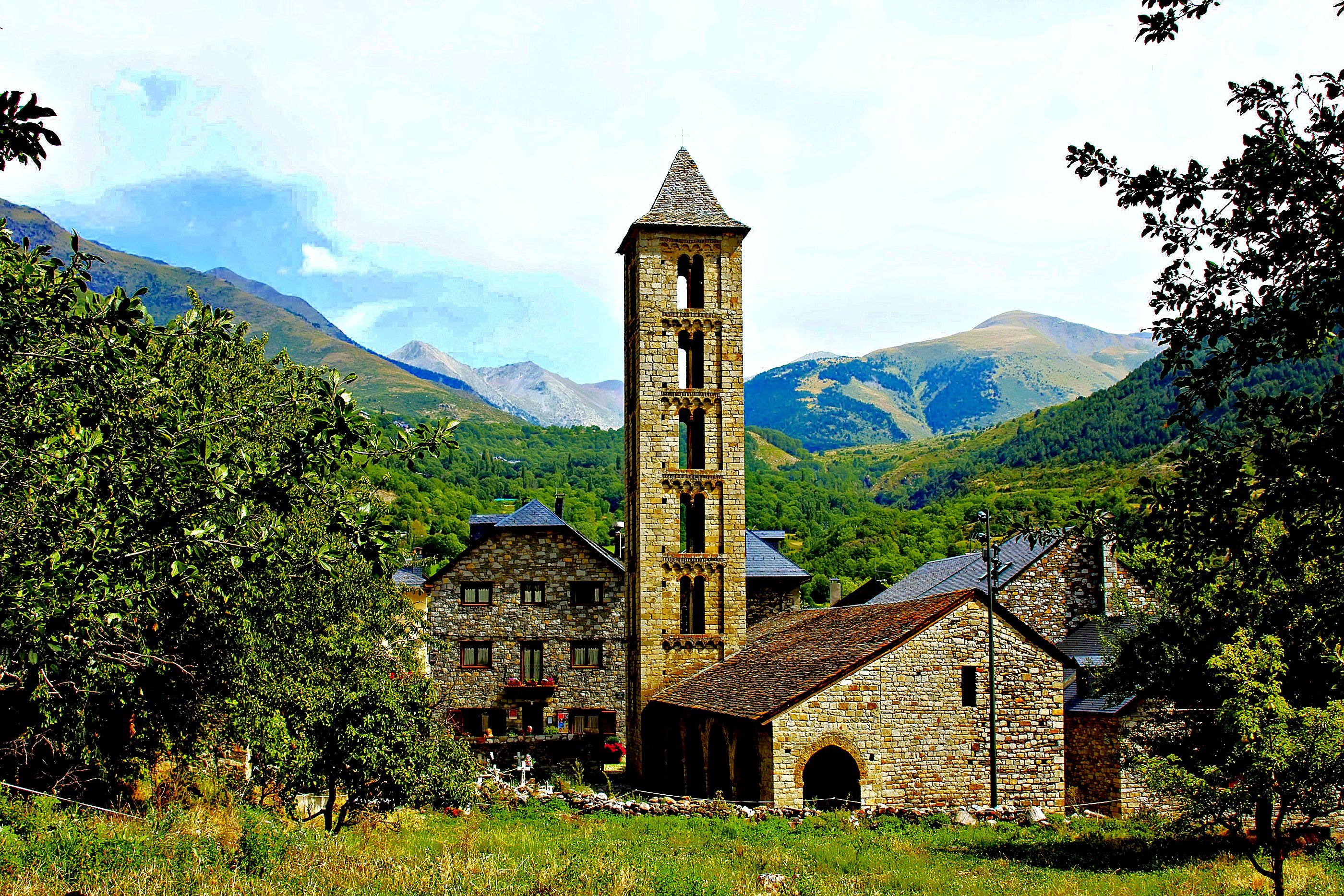 Església de Santa Eulàlia d'Erill la vall, al Pirineu