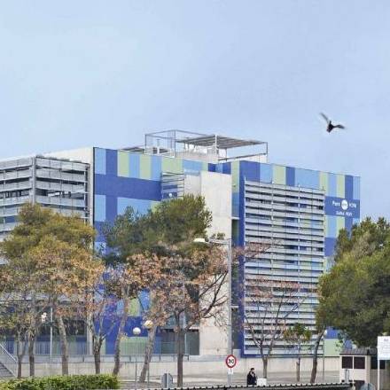 Edificio de la incubadora Edificio de la incubadora