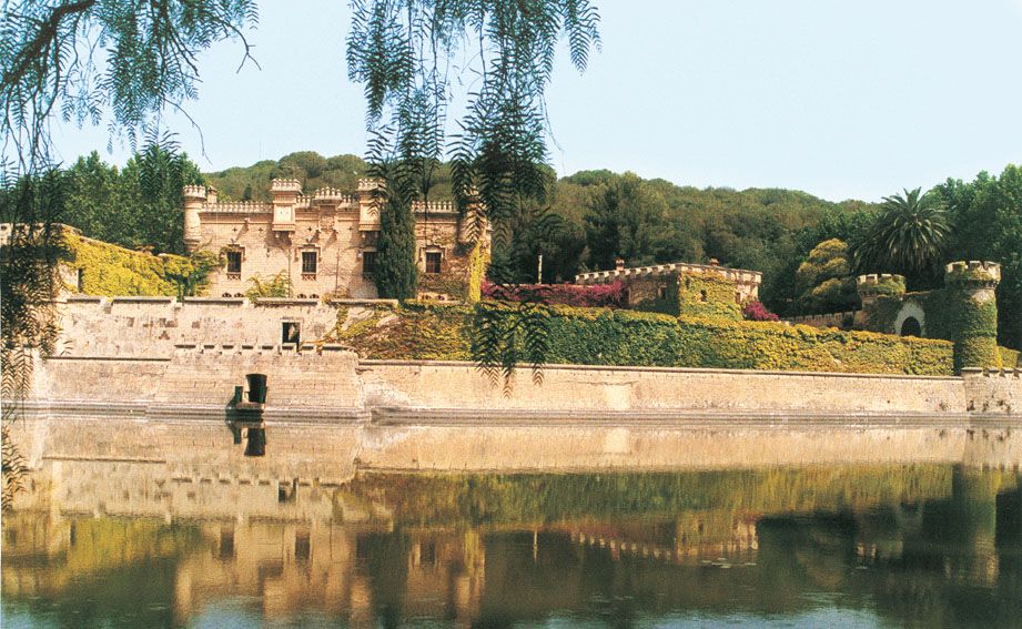 El Castillo Jalpí (Arenys de Munt) es propiedad del Grupo Serhs desde el 2003 | Cedida El Castillo Jalpí (Arenys de Munt) es propiedad del Grupo Serhs desde el 2003 | Cedida