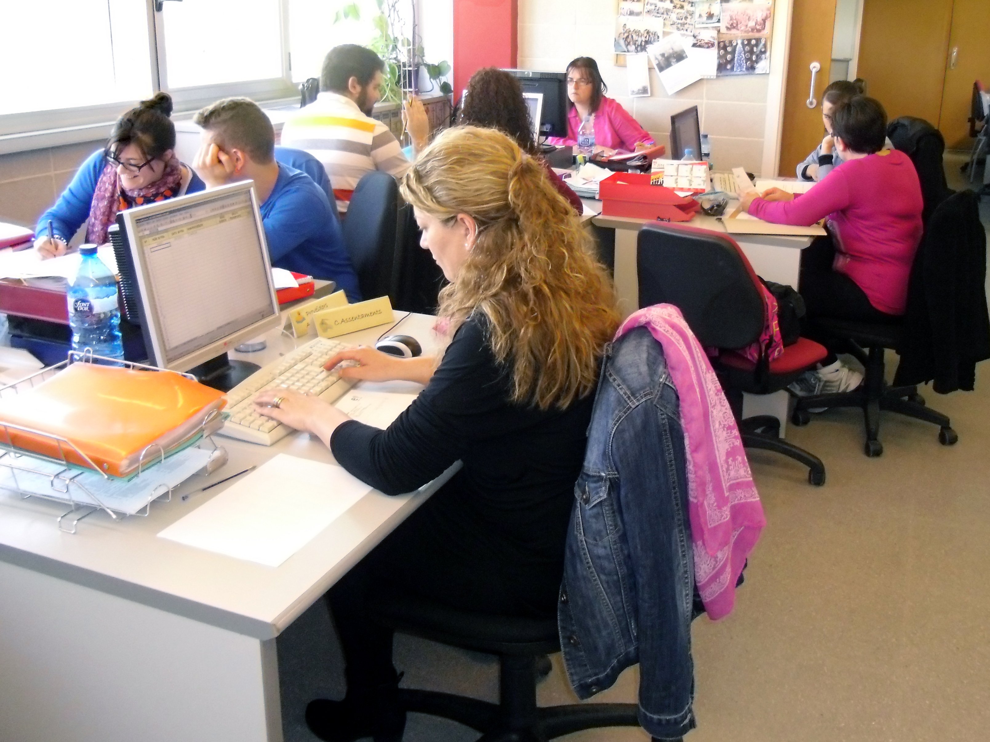 Rubí forma en l'administració empresarial Rubí forma en l'administració empresarial