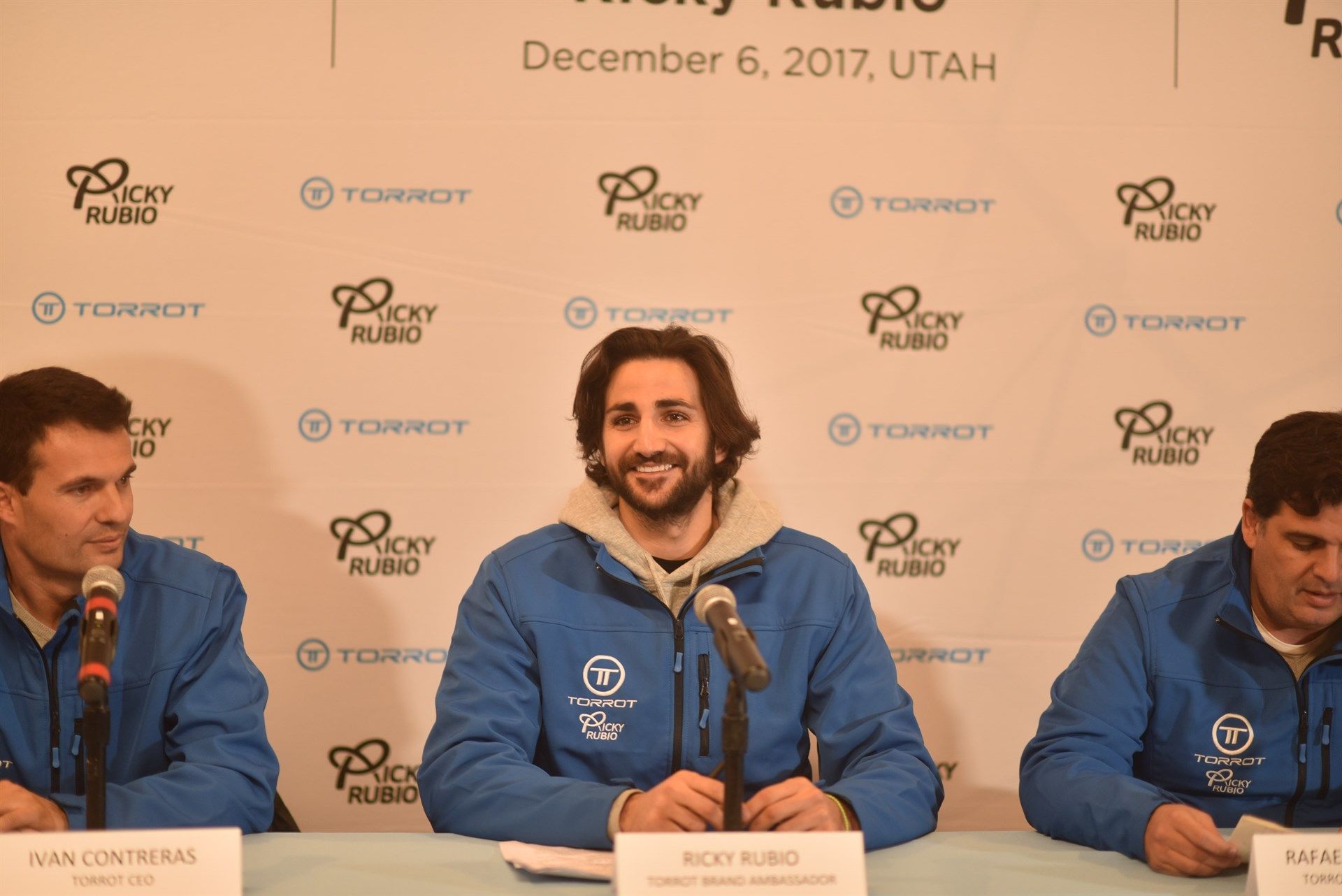Iván Contreras, Ricky Rubio i Rafael Contreras, a la presentació | Torrot