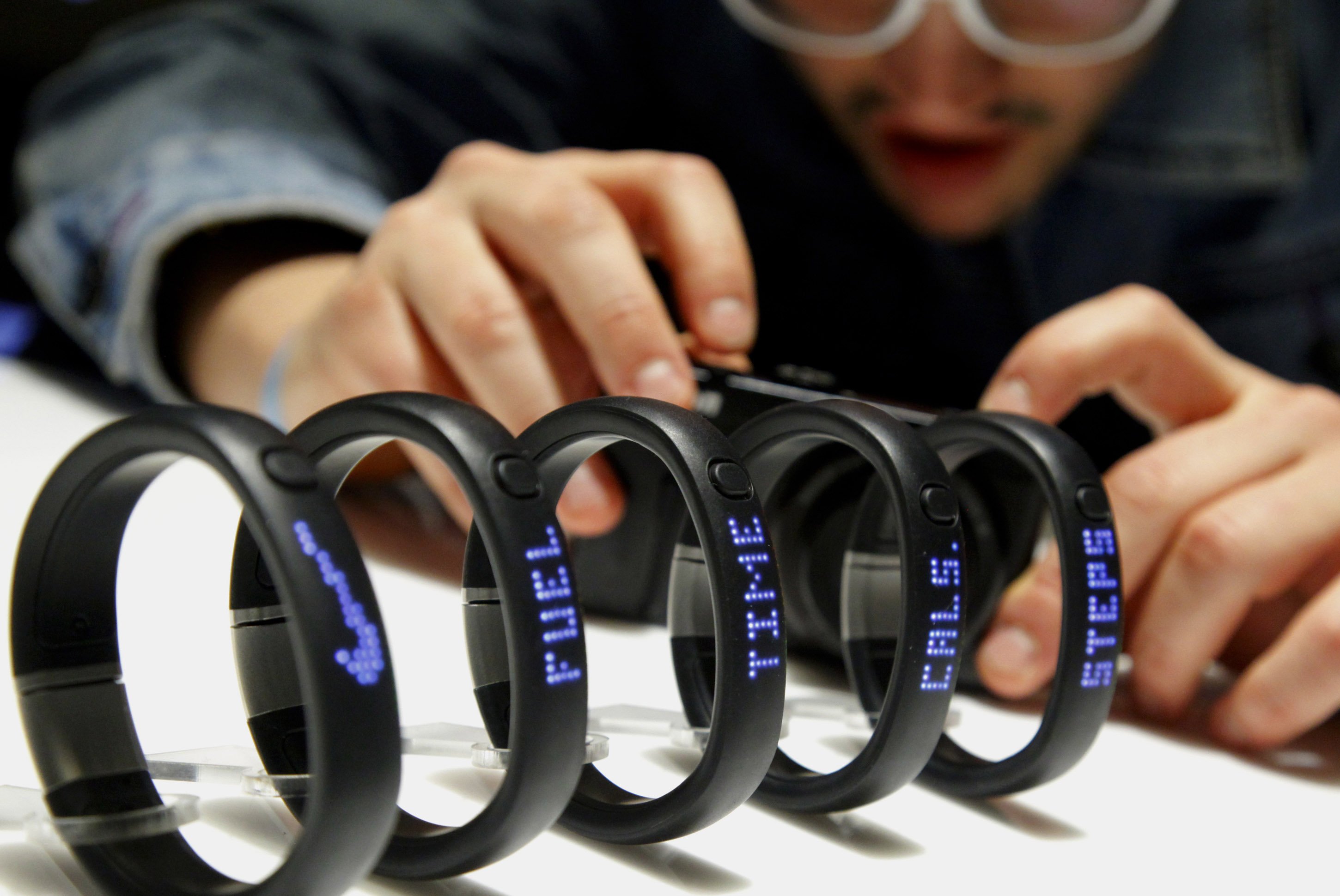 Los brazaletes de Nike para hacer deporte Los brazaletes de Nike para hacer deporte