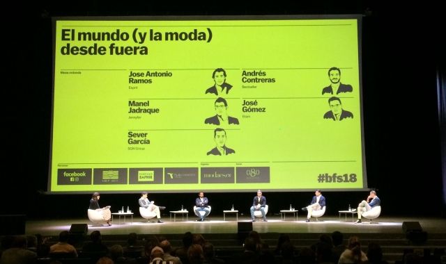 Imatge del debat organitzat per Modaes