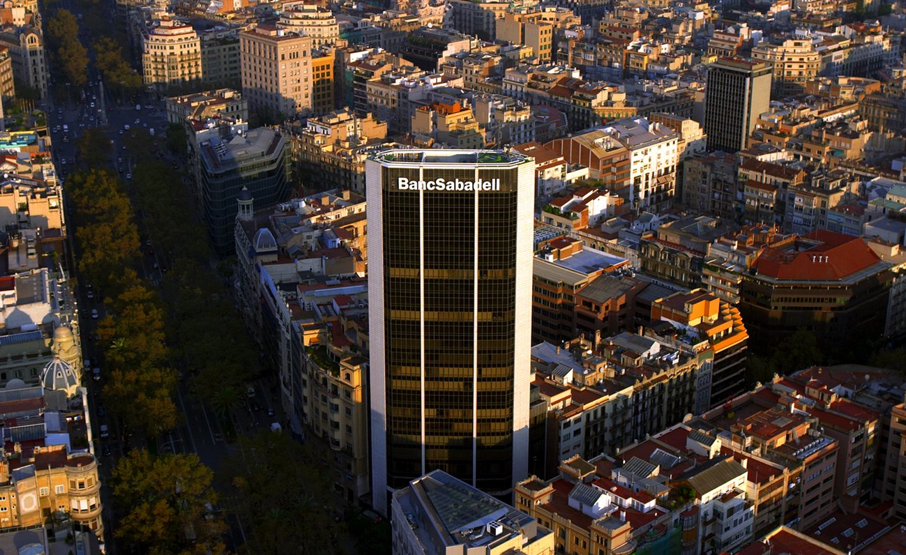 El cierre de oficinas bancarias también influye en la fluidesa del crédito El cierre de oficinas bancarias también influye en la fluidesa del crédito