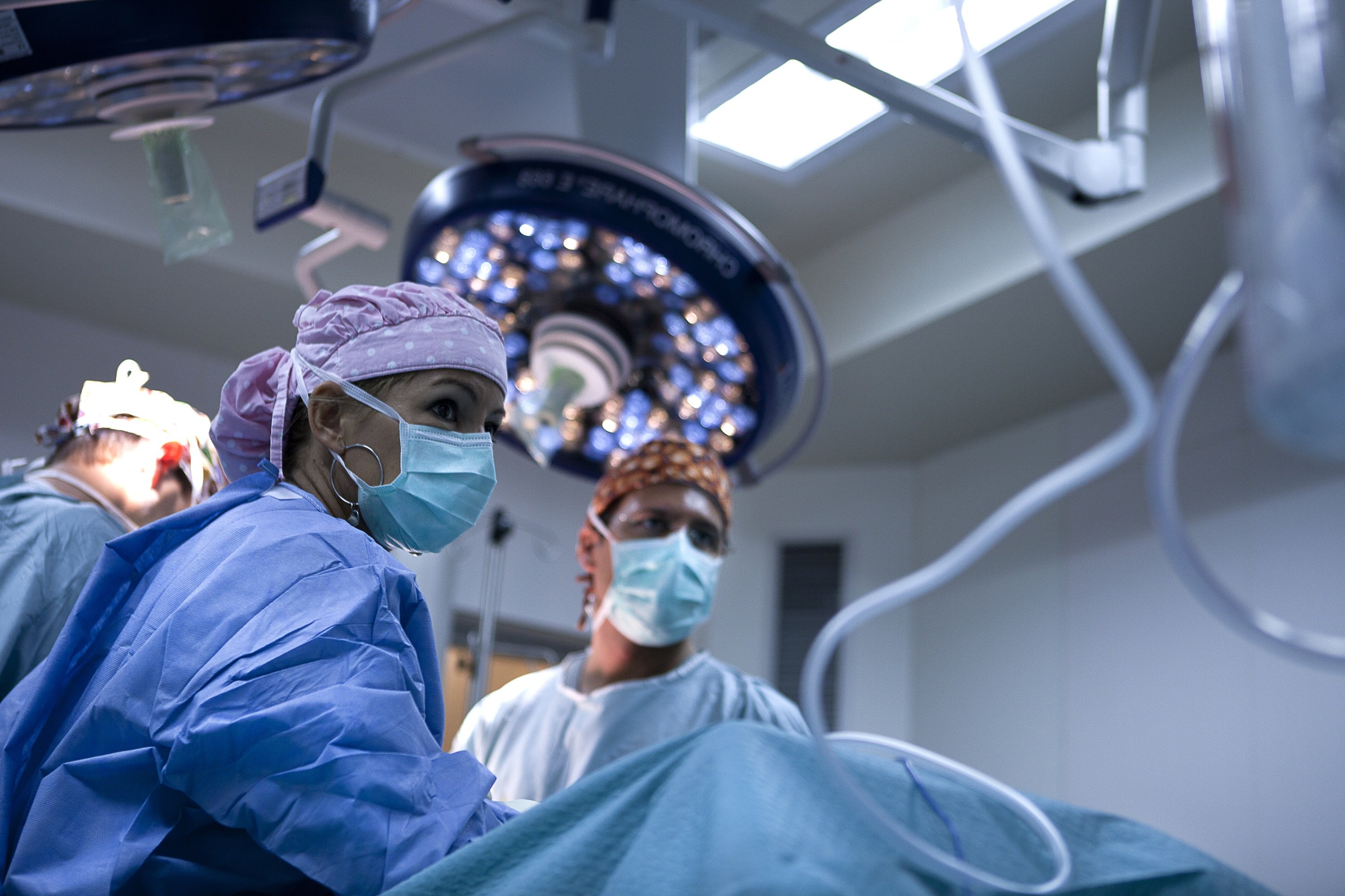 Una de las intervenciones quirúrgicas a la clínica del doctor Mañero Una de las intervenciones quirúrgicas a la clínica del doctor Mañero