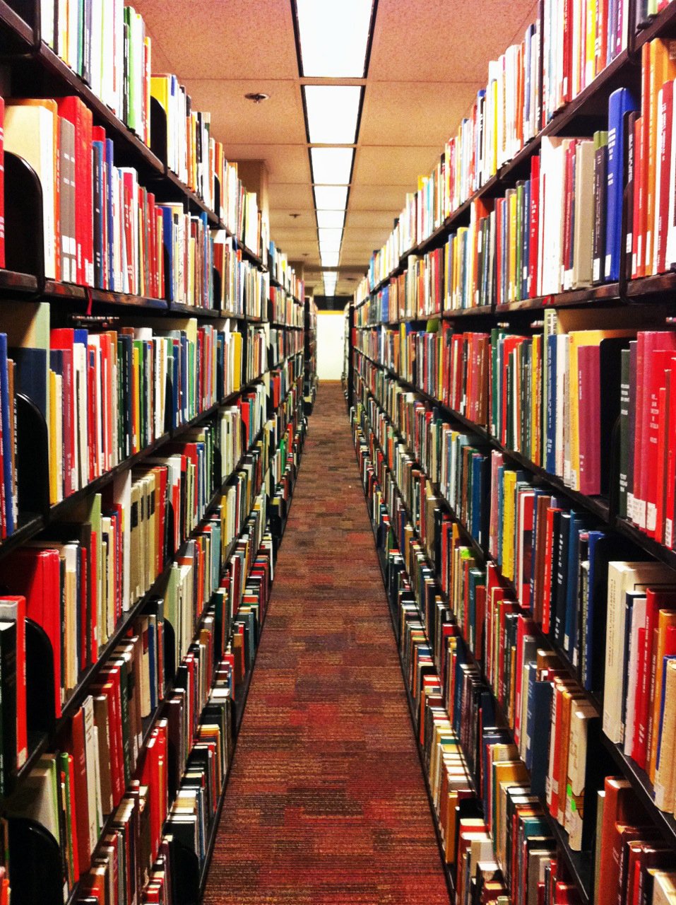 Interior de Green Library de Stanford
