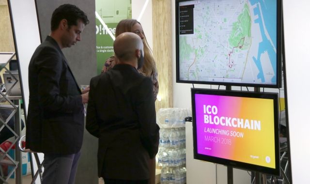 Gotaki al MWC amb un panell que publicita la tecnologia blockchain | ACN