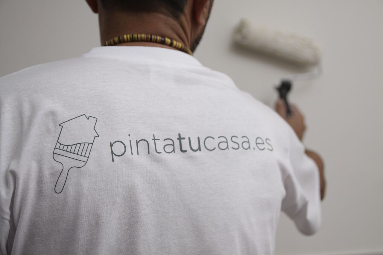 Pintatucasa te busca profesionales cualificados y de confianza en un clic Pintatucasa te busca profesionales cualificados y de confianza en un clic