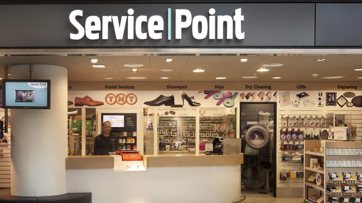 Service Point cau en els nombres vermells