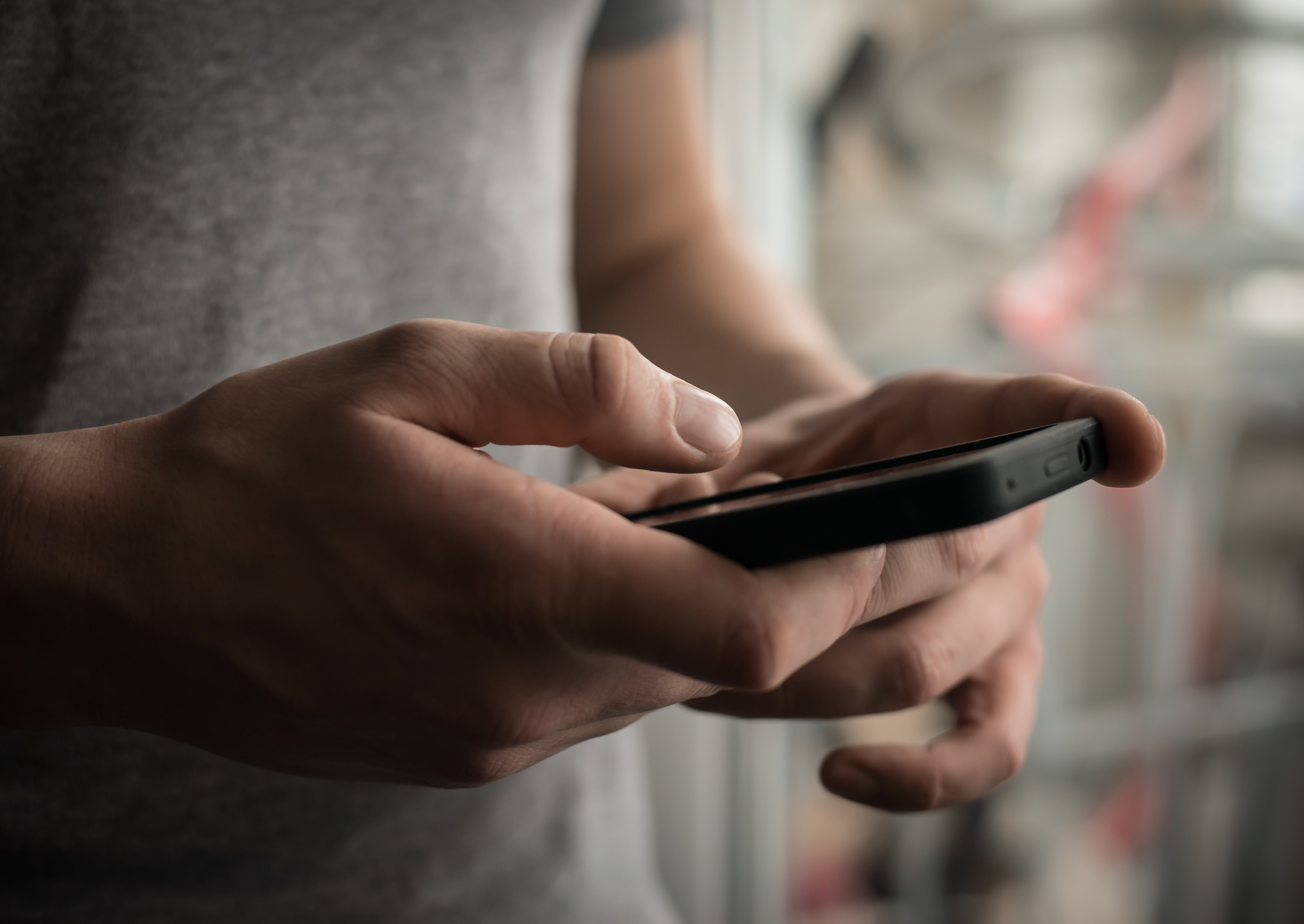 Los teléfonos inteligentes se democratizan Los teléfonos inteligentes se democratizan