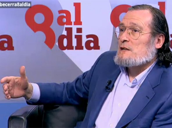 L'economista Santiago Niño Becerra durant la seva intervenció a '8 al dia' L'economista Santiago Niño Becerra durant la seva intervenció a '8 al dia'