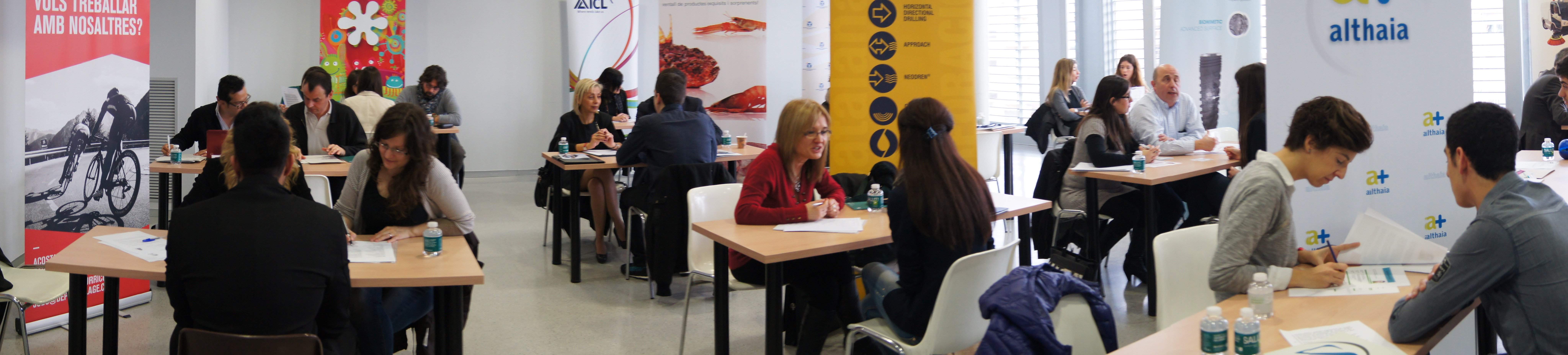 Els alumnes del grau d'administració d'empreses han participat en la primera edició Fira Borsa de Treball