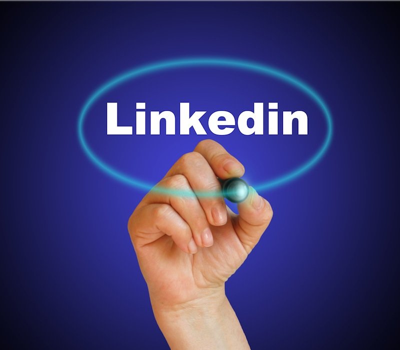 Estar presente a LinkedIn es clave porque la gran mayoría de las empresas buscan aquí su nuevo talento Estar presente a LinkedIn es clave porque la gran mayoría de las empresas buscan aquí su nuevo talento